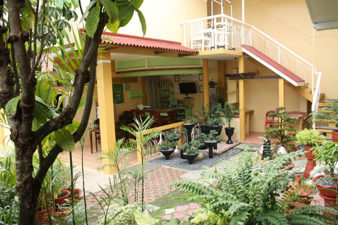 Oslob Malonzo Pension House Extérieur photo